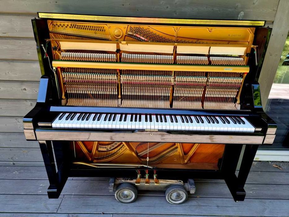 Pianino YAMAHA UX (U3) 131cm 1978r CZARNY POŁYSK