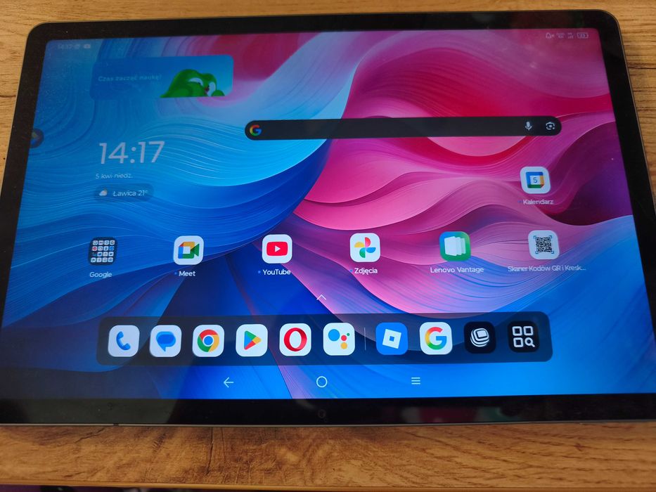 Sprzedam tablet prawie nowy