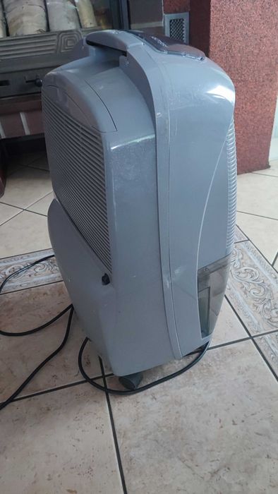 Osuszacz powietrza DeLonghi DEC180