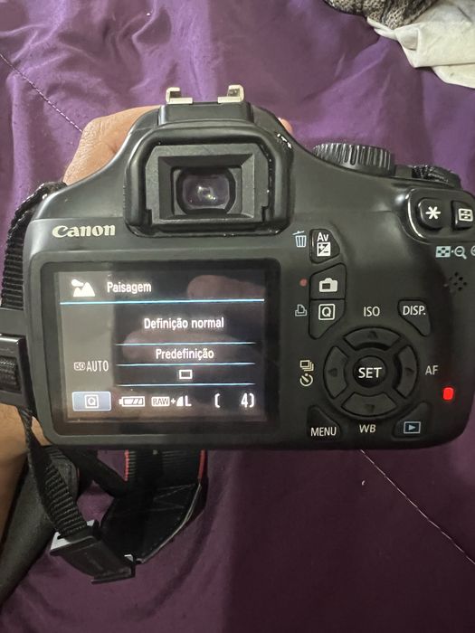 Vendo camara canon 1100d