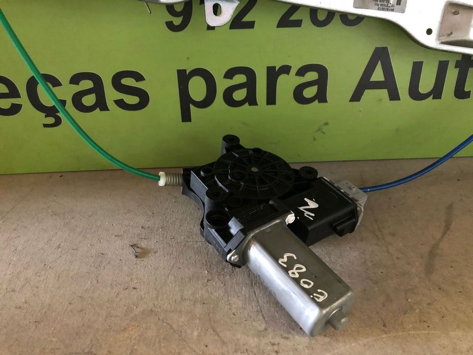 OPEL CORSA E ELEVADOR PORTA FRENTE DIREITA - E083