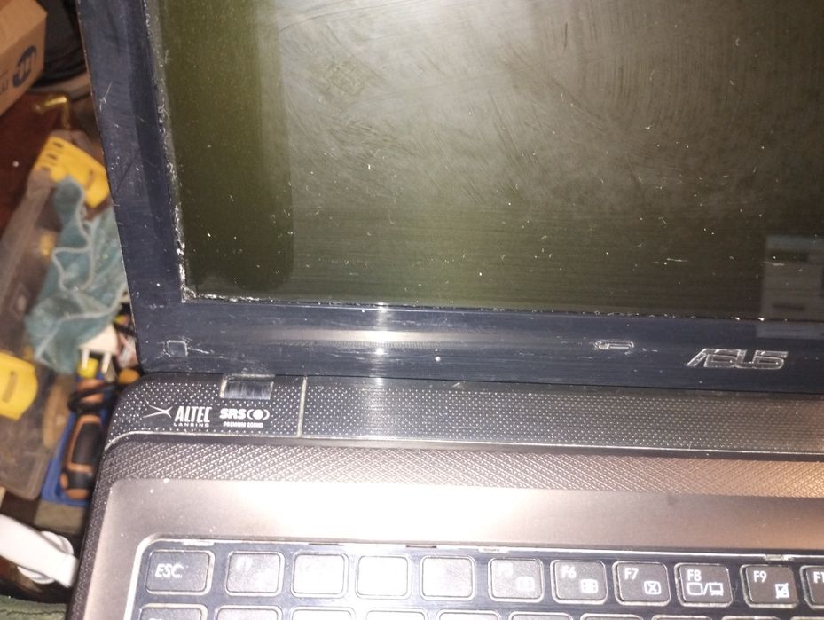 Laptop ASUS X52J