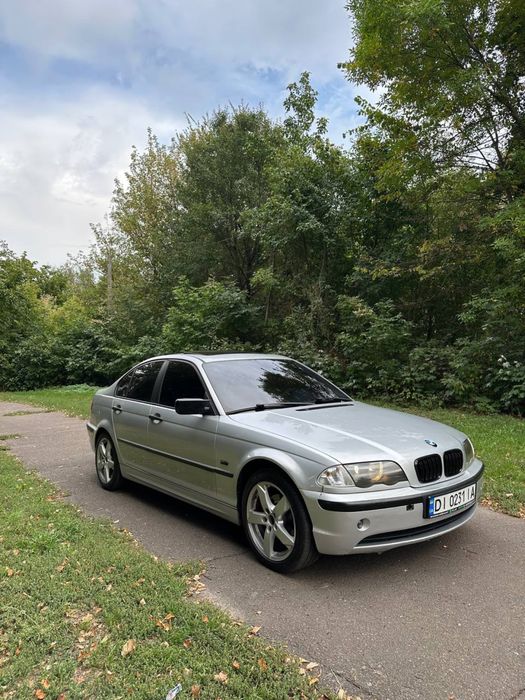 Продам bmw e46 318i