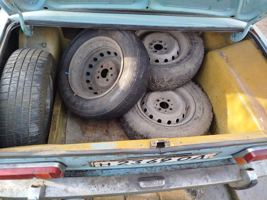 Продам жигули с документами.