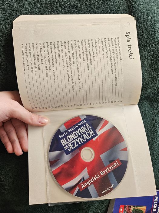 Blondynka na językach i rozmówki polsko-angielskie