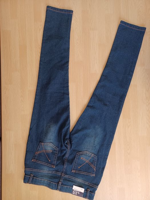 Spodnie jeansowe slim 152