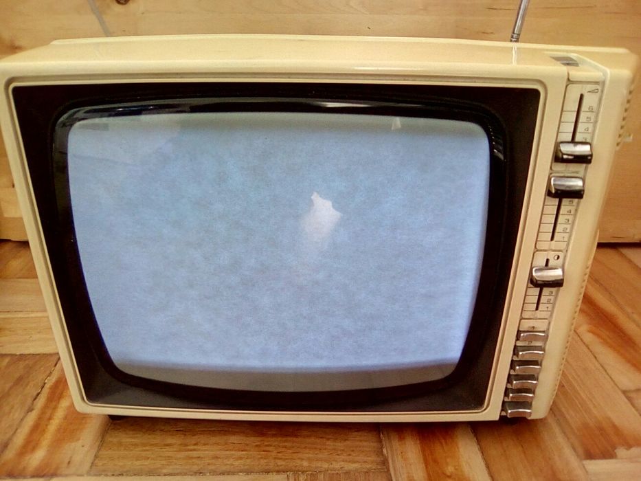 Antiga Televisão Philips 1974