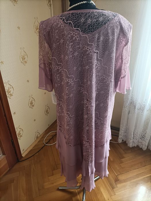 Sukienka z koronką, rozmiar 52