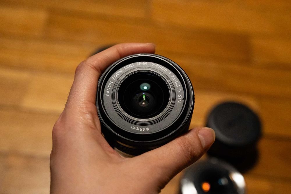 Kit Canon M50 + 2 lentes prime + tripé + cage + bateria extra original