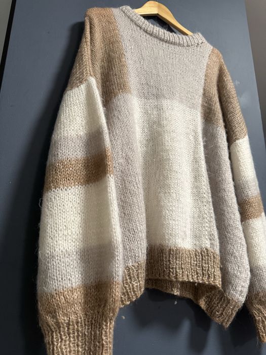 Piękny puchaty oversizowy oversize sweter sweterek