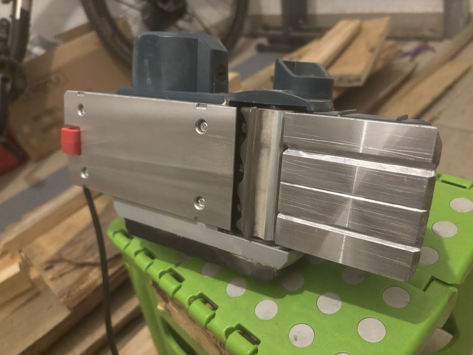 Strug elektryczny Bosch GHO 6500 650W – komplet, stan bdb