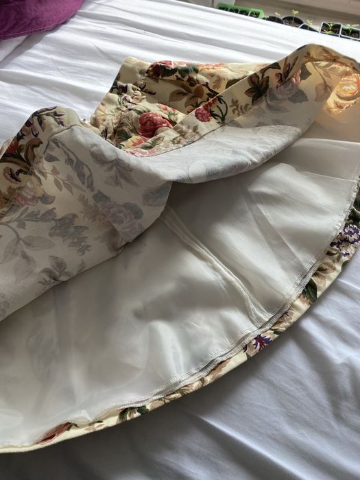 Rozkloszowana spódnuca r.S