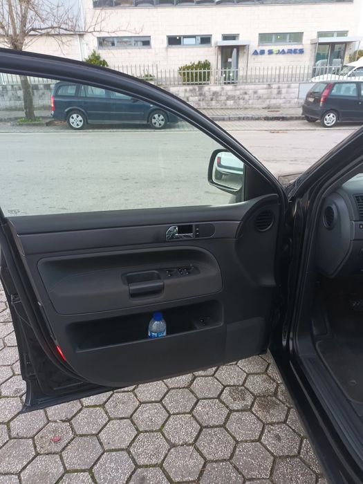 VW touareg 2.5TDI como novo