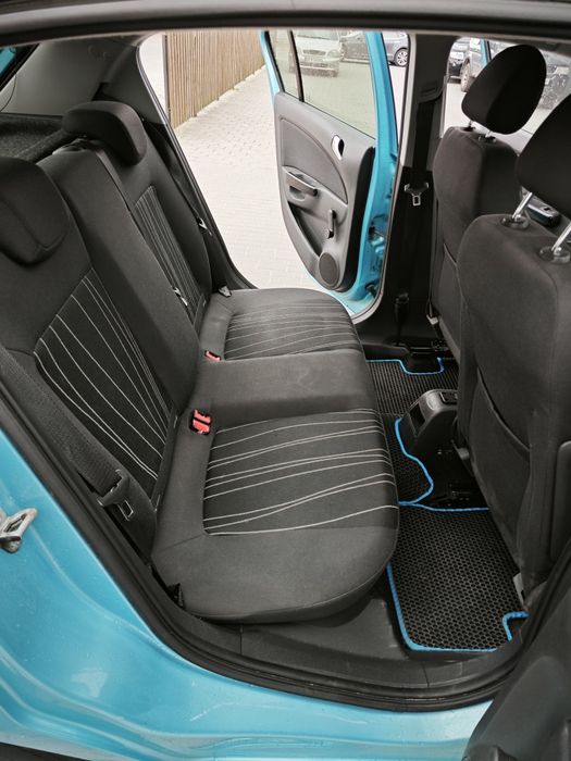 Продам Opel Corsa D 2010 року , 1.4 бензин в гарному стані,автомат , гідротрансформатор,  Продаж Опель Корса  Д