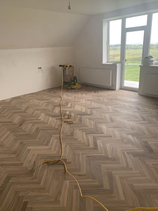 Шліфування, циклювання паркету, монтаж