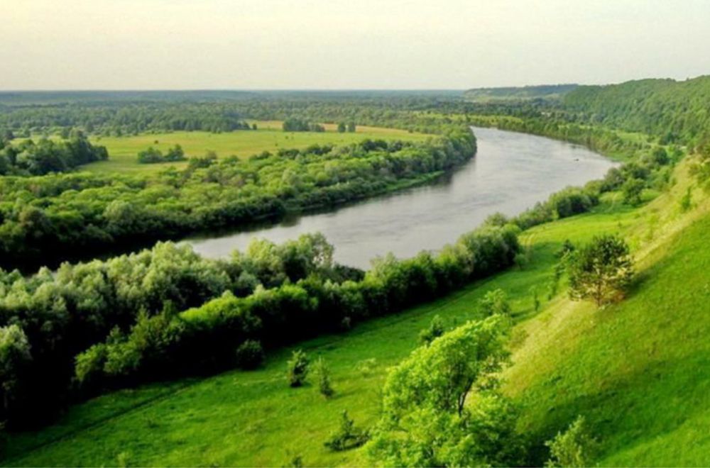 Ділянка зі своїм озером,електрикою,асфальтований заїзд, пряма дорога до Києва 25км