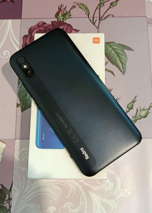 Смартфон Xiaomi Mi Redmi 9AT 3/32. Android 16