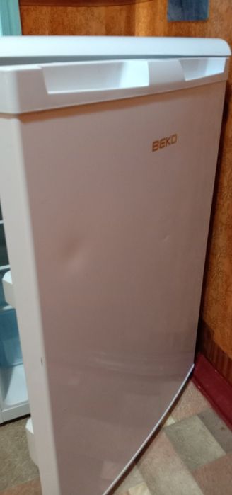 Міні-холодильник ВЕКО