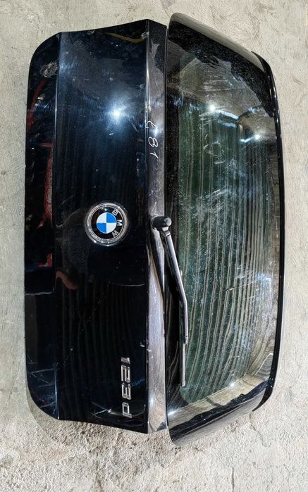 Tampa da mala BMW E81 serie 1