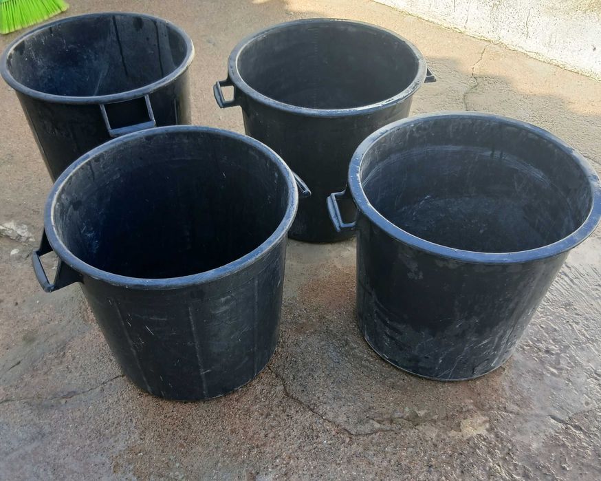 Vende-se Baldes ideais para vindima
