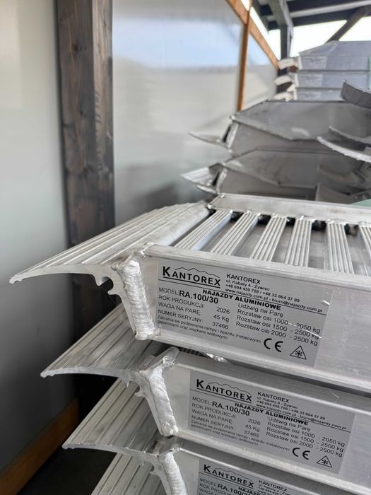 Najazdy aluminiowe rampy załadunkowe najazd rampa 3m do 2500kg z rantami, dostawa 1 dzień