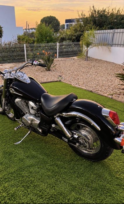 Honda Shadow VT750 – 1999 | 36.000 km | Excelente Estado