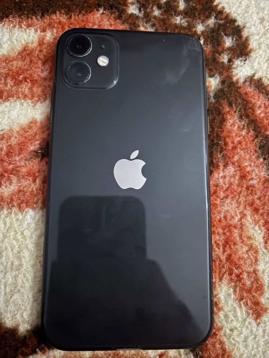 iPhone 11 com bateria e visor novos