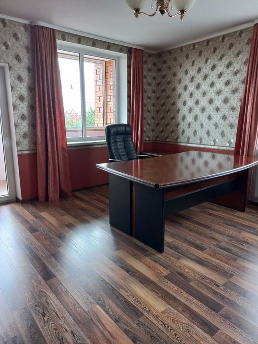 Оренда сучасного, затишного будинку в Полтаві.