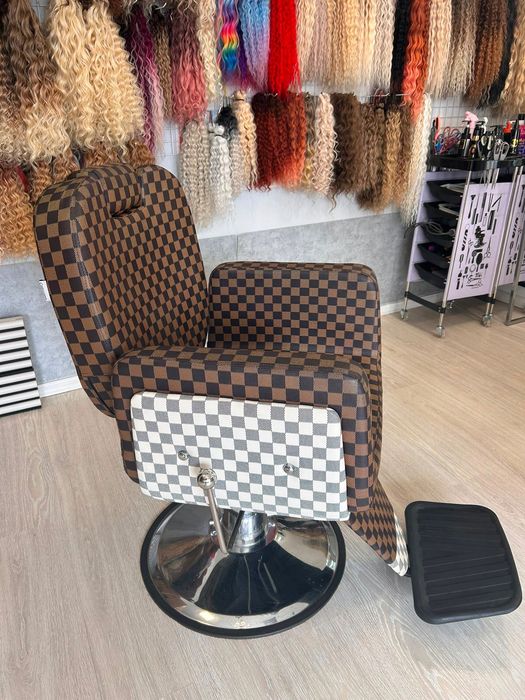 Fotel barbersko fryzjerski