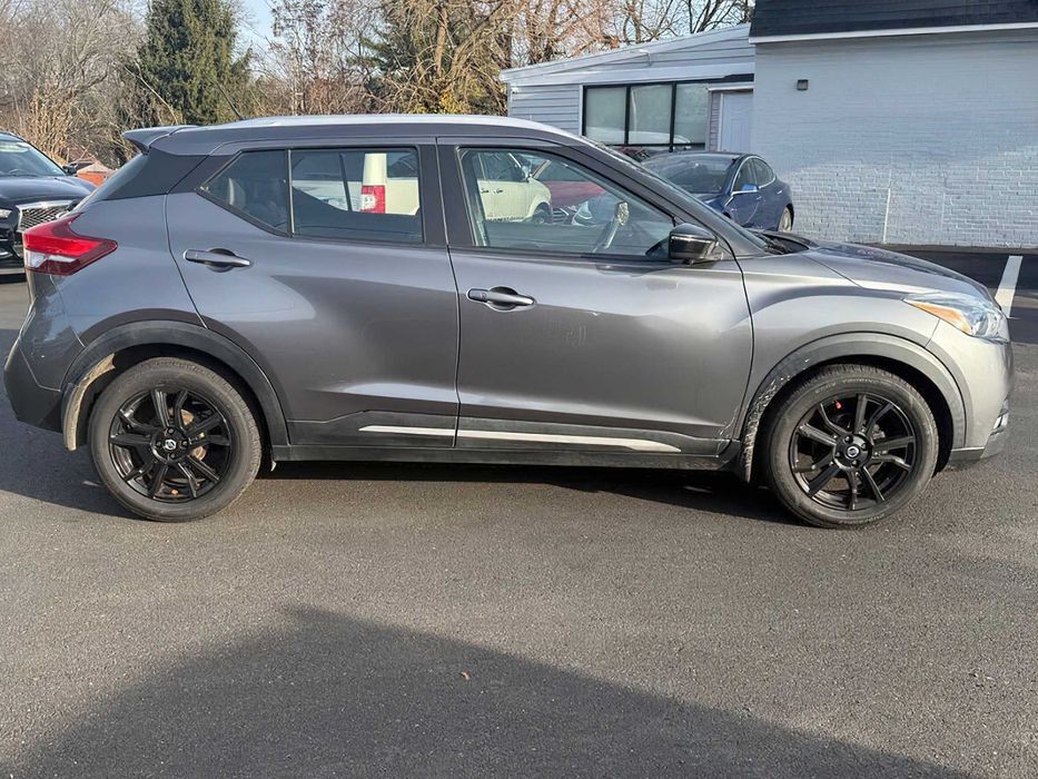 Nissan Kicks SR      2020