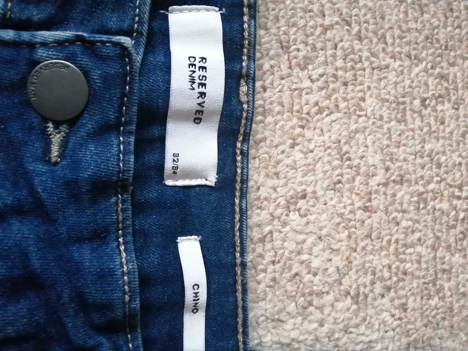 Jeansy męskie Reserved chino