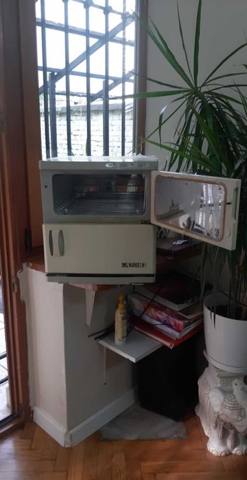 Podgrzewacz ręczników - barberskich kosmetycznych