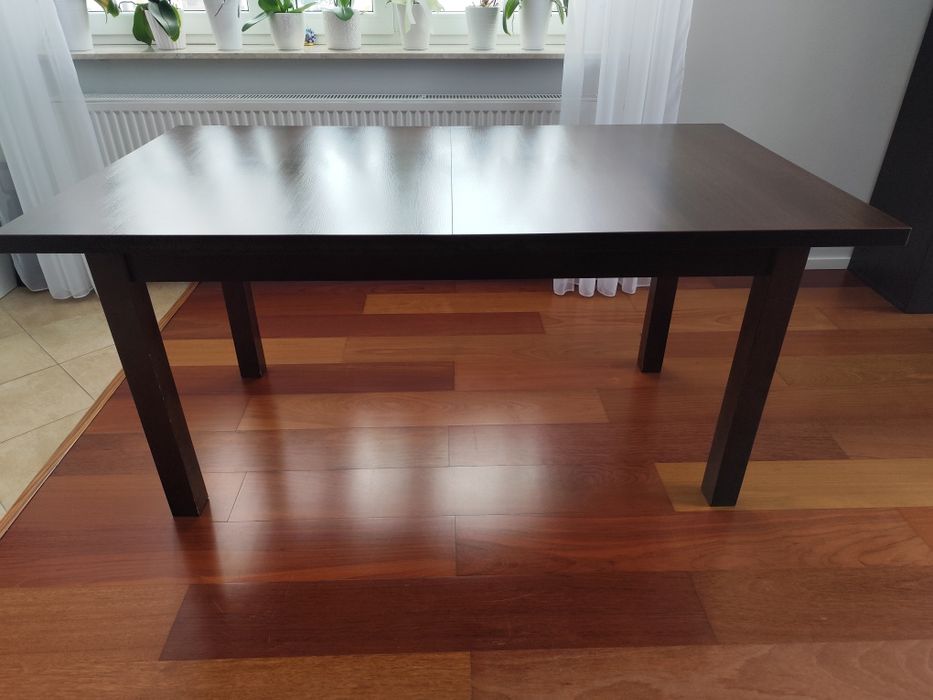 Stół rozkładany do jadalni