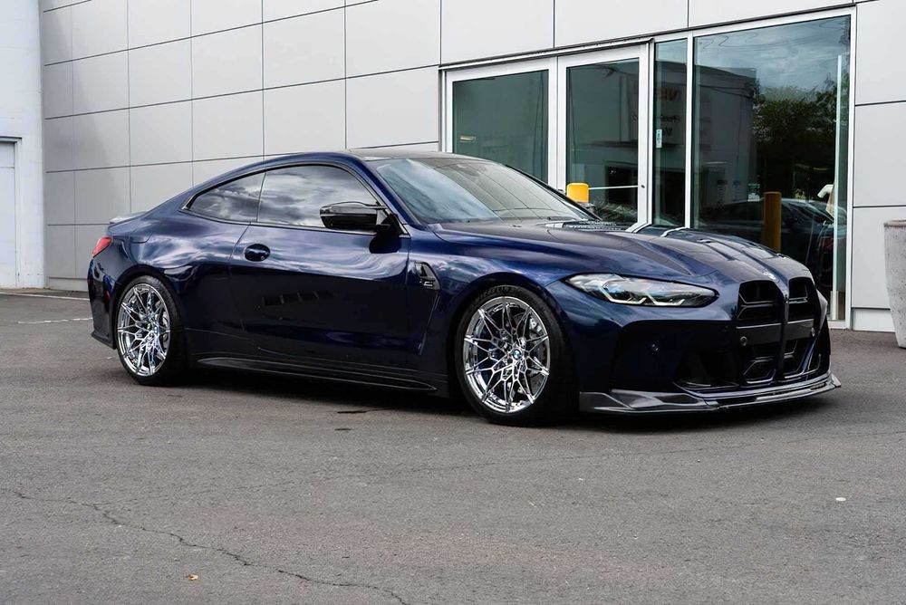 BMW M4      2021