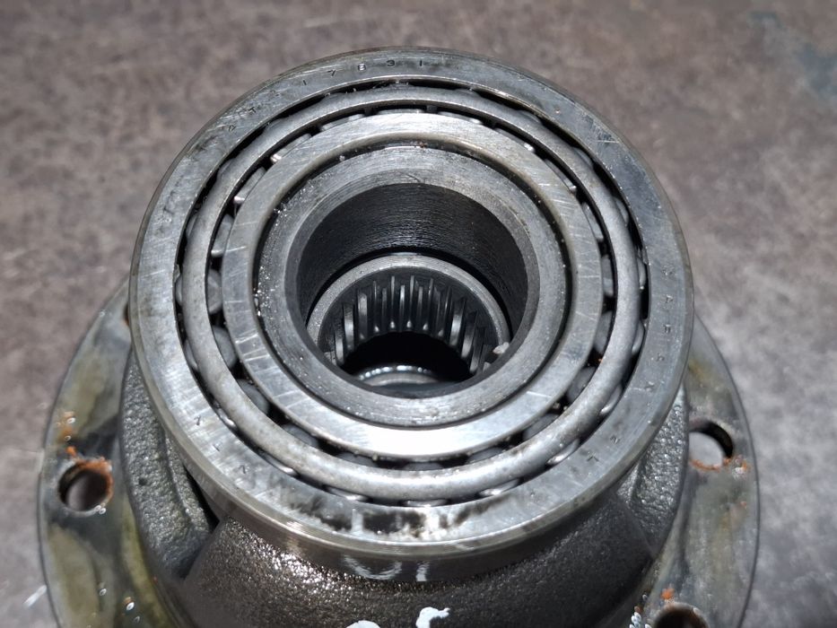 Kosz przedniego mostu suzuki vitara 26 frezow zmota