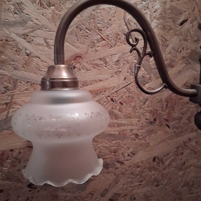 żyrandol mosiężny stylowy