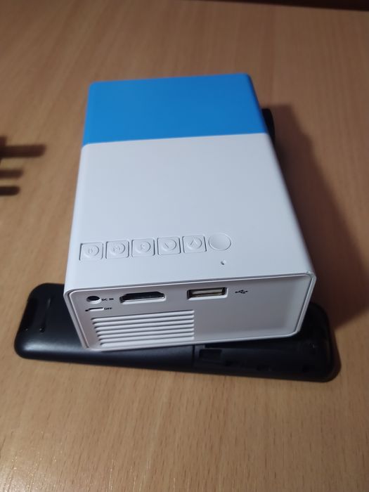 Міні проектор Led projector