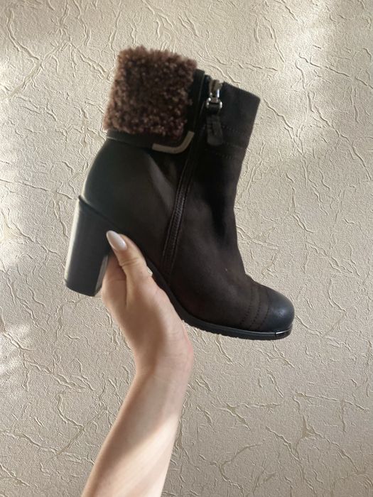 Жіночі зимові черевики braska, натуральна шкіра та хутро, р.39,