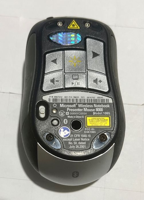 Microsoft Presenter Mouse 8000