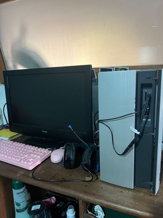 Vende-se computador, mais informações na DM