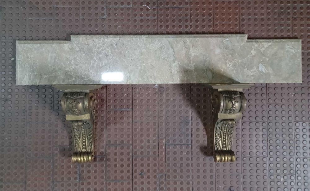 Consola em mármore e madeira