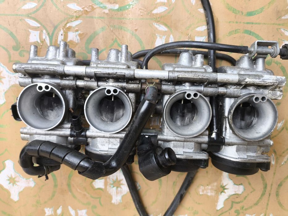 Yamaha fzs 600 gaźniki