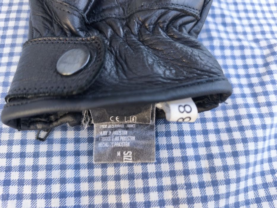 Luvas de motard em pele, com protecções.