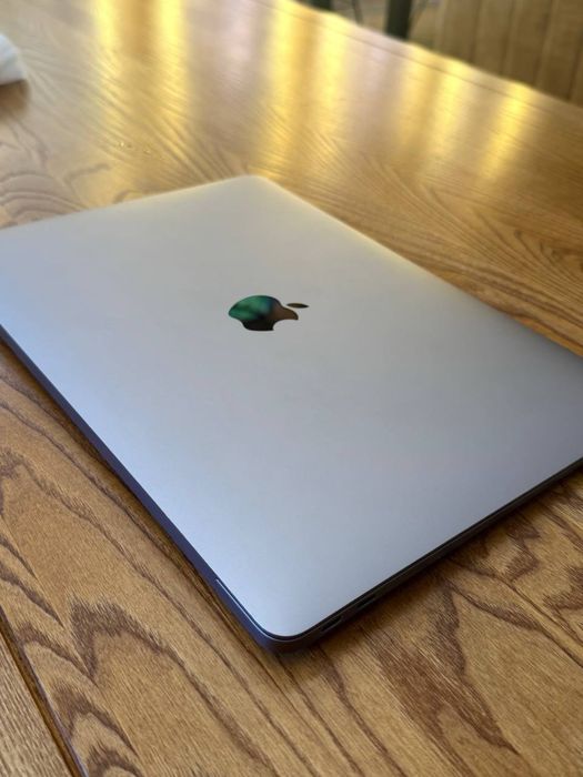 Macbook Air 13” i3 8/256 2020  ноутбук макбук