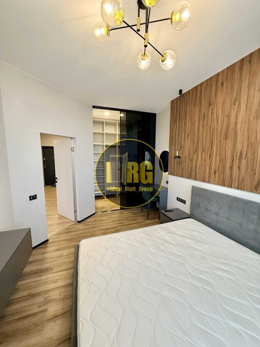 Без%, ЖК Manhattan, Берестейский 11, 27пов, КПІ, Університет