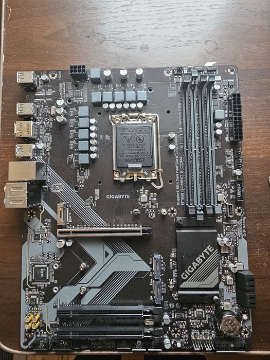 Płyta Gigabyte B760 GAMING X DDR4