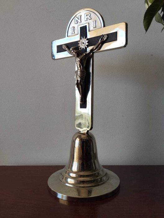 Crucifixo Art Deco de Mesa em Metal Vintage
