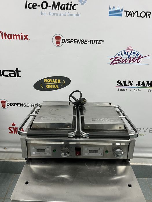 Гриль контактний Buffalo FC384-02