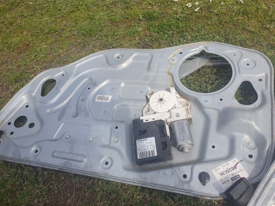 Склопідйомники Volvo V50(задній правий)