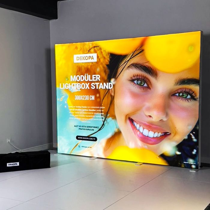 LightBox Caixa de Luz 200x230 cm